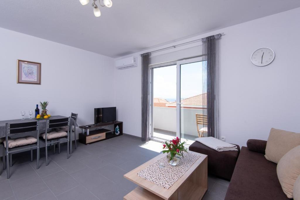 Harfa 1 Apartment *